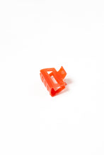 Load image into Gallery viewer, Soho Claw Clip Orange Clawclips
