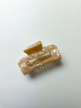 Load image into Gallery viewer, Mini Aurora Claw Clip Caramel Swirl Clawclips
